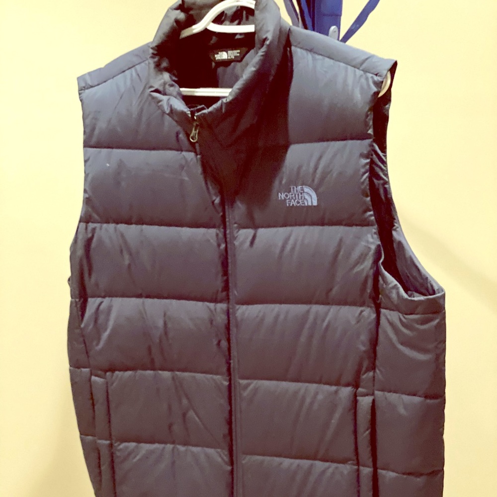 Men’s North face Navy XL Puffer Vest
